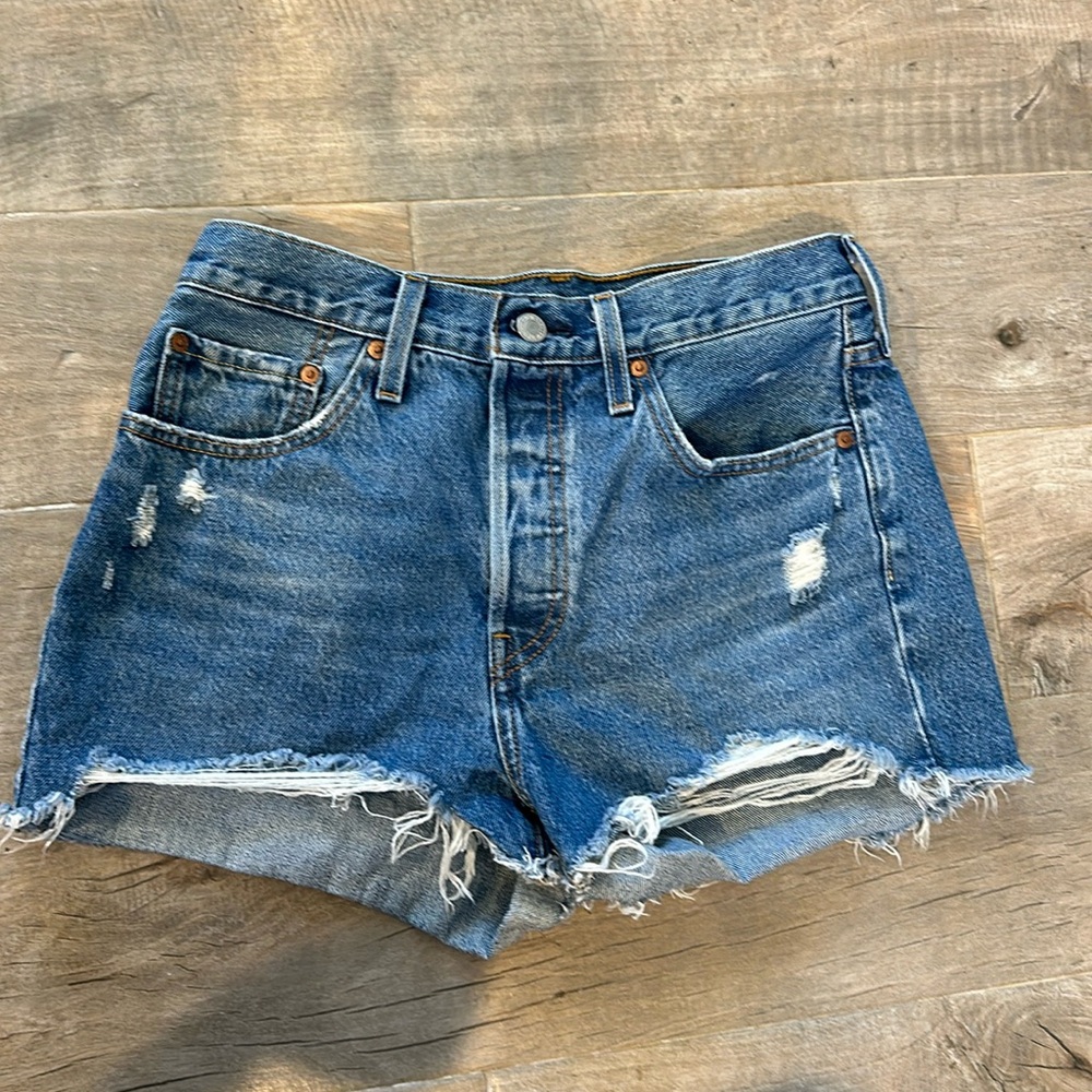 Levi’s 501 jean shorts